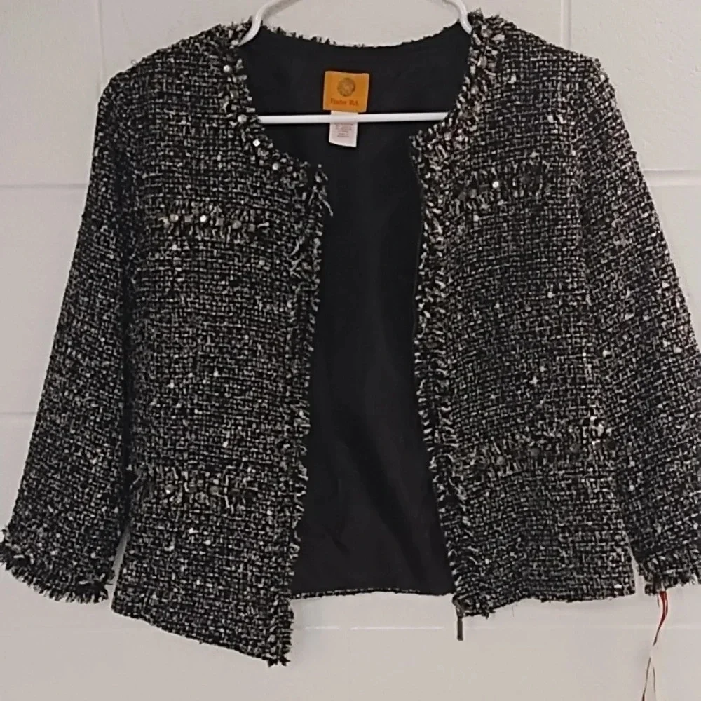 Raw Edge Fringe Cropped Fitted Jacket 8 Textured Black Cream Gold Zip up Studded